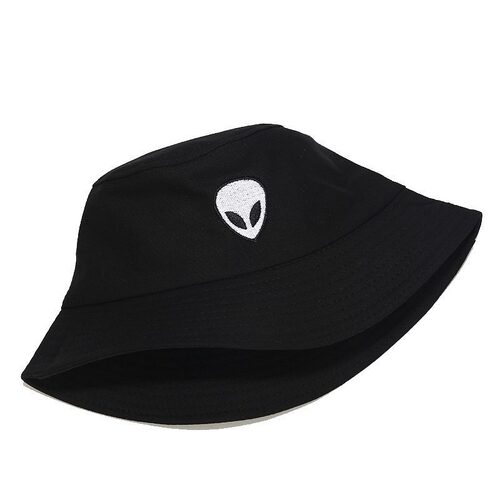 Bob-avec-logo-alien-plié-présenté-sur-fond-blanc