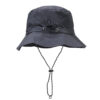 Bob-imperméable-gris-présenté-sur-un-fond-blanc