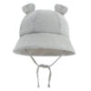 Bob-pour-bébé-de-couleur-gris-présenté-sur-fond-blanc
