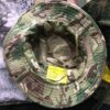 Bob-de-camouflage-vue-de-dessous