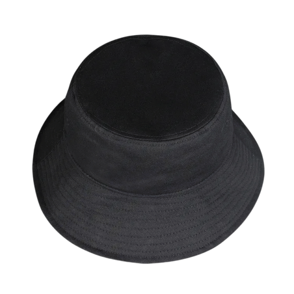 Un bob noir grosse tête vue de dessus