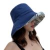 Bob-chapeau-femme-couleur-bleu-marine-sur-fond-blanc