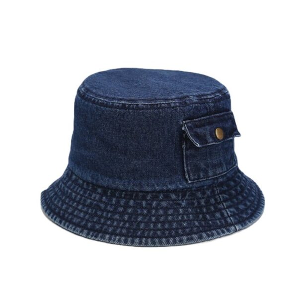 Bob-en-denim-couleur-bleu-nuit-présenté-sur-fond-blanc