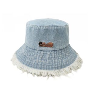 Bob-en-jean-a-franges-sur-un-fond-blanc
