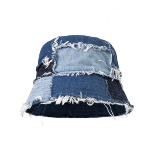 Bob-en-jean-design-rétro-présenté-sur-un-fond-blanc