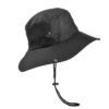 Un-bob-homme-noir-sur-fond-blanc