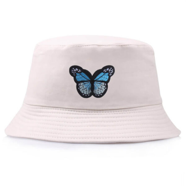 Bob-papillon-brodé-couleur-rose-sur-un-fond-blanc