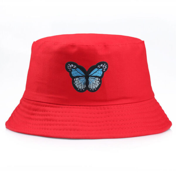 Bob-papillon-brodé-couleur-rouge-sur-un-fond-blanc
