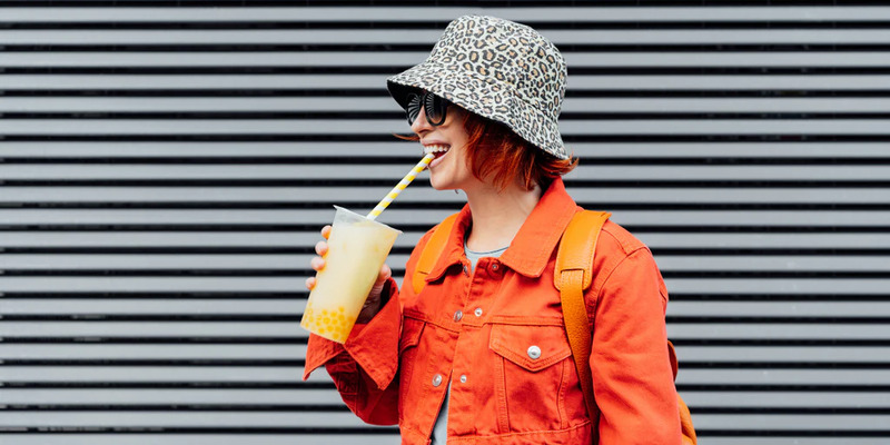 Jeune-fille-style-urbain-bob-chapeau