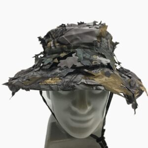 Tête-de-mannequin-plastique-qui-porte-bob-camouflage-3d-feuille