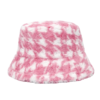 Bob fourrure couleur rose avec des motifs carreaux style pied-de-coq en blanc