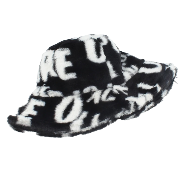 Chapeau bob en fourrure plié