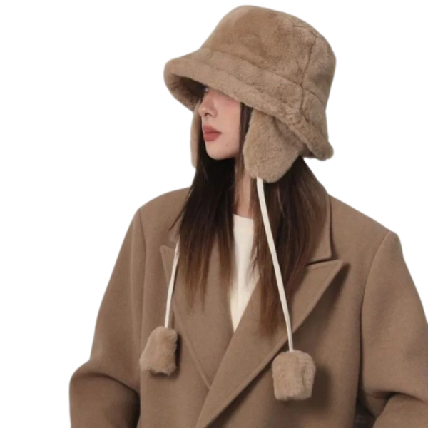 Femme porte le bob protection intégrale marron