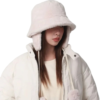 Femme porte le bob protection intégrale blanc