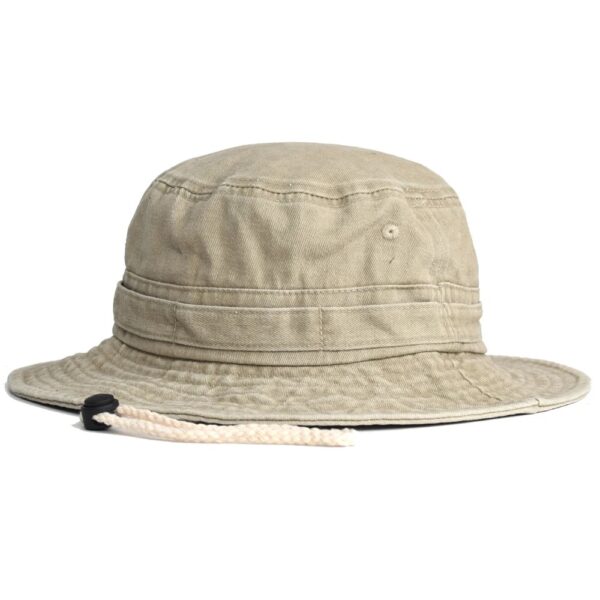 Chapeau bob avec ficelle couleur beige