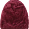 Un bonnet rouge vin est retourné sur lui-même et montre sa doublure chaude