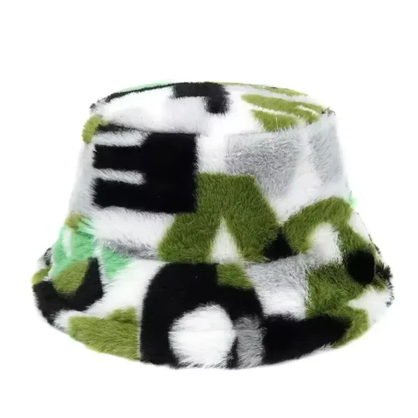 chapeau-bob-fausse-fourrure-hommes Chapeau bob en fourrure multicolore clair pour hiver
