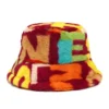 chapeau-fourrure-epais-hiver-motif-multicolore Chapeau en fourrure épaisse multicolore hiver