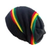 Bonnet rasta vue arrière avec rayures rouge jaune vert style jamaïcain