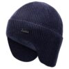 Bonnet homme bleu marine en maille épaisse avec cache oreilles, idéal pour le grand froid et les activités extérieures